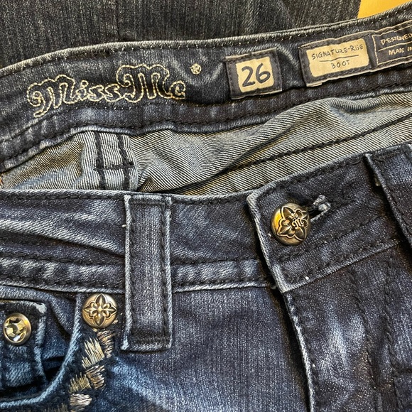 Miss Me Signature Rise Embellished Jeans Size 26 - Picture 6 of 14